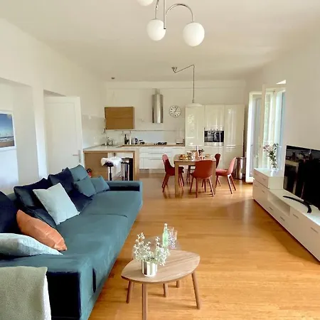 Apartment And Split