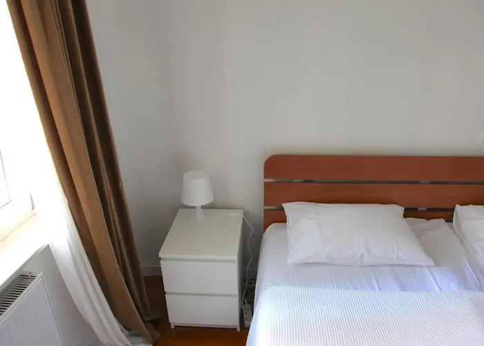 Apartman And Split